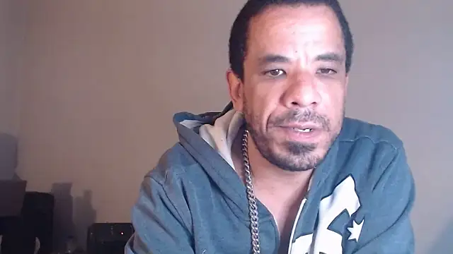 Tjskigh online show from April 2026 02:48:01 AM