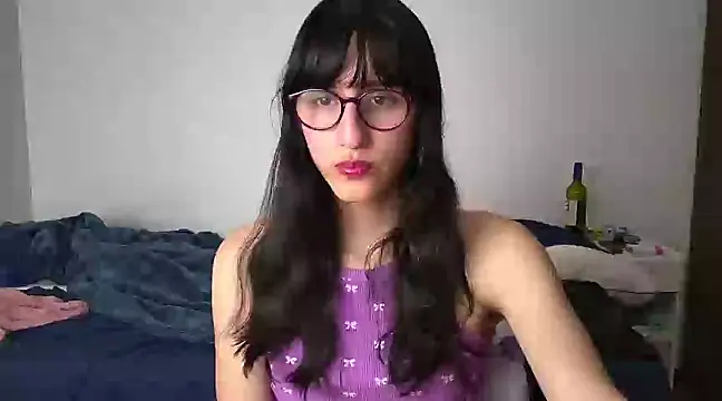 Snapshot of Alice_love29 chatting on February 2025 05:46:02 PM Alice love29 online show from February 2025 05:46:02 PM