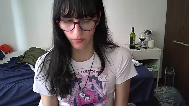 Snapshot of Alice_love29 chatting on February 2025 09:04:01 PM Alice love29 online show from February 2025 09:04:01 PM