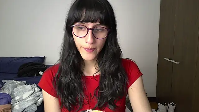 Snapshot of Alice_love29 chatting on January 2025 03:17:02 AM Alice love29 online show from January 2025 03:17:02 AM