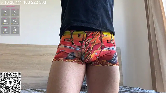 curlyboyy  online show from April 2026 07:15:02 AM