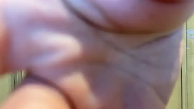 curlyboyy  online show from October 2025 10:10:02 PM