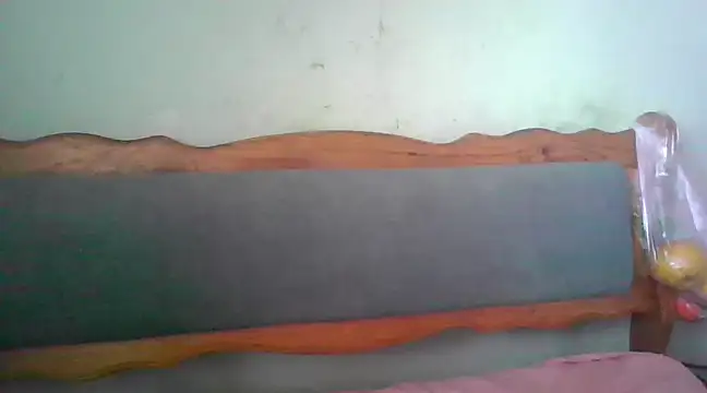 Snapshot of MikaKors chatting on March 2025 08:28:02 AM MikaKors online show from March 2025 08:28:02 AM