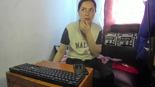 Nathaly love96 online show from May 2026 07:01:02 PM