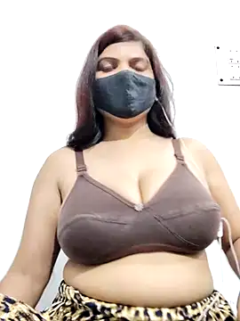 Snapshot of illay_love chatting on April 2026 05:17:02 PM illay love online show from April 2026 05:17:02 PM