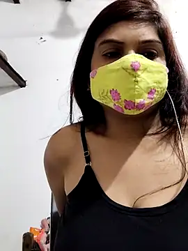 Snapshot of illay_love chatting on April 2026 06:25:02 PM illay love online show from April 2026 06:25:02 PM