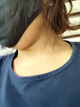 Snapshot of illay_love chatting on March 2026 05:54:01 AM illay love online show from March 2026 05:54:01 AM