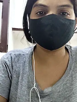 illay love online show from October 2025 05:01:02 PM