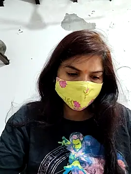 Snapshot of illay_love chatting on April 2026 05:14:02 AM illay love online show from April 2026 05:14:02 AM