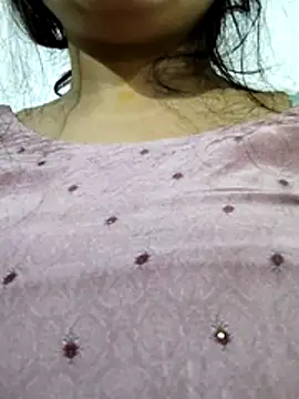 Snapshot of illay_love chatting on March 2026 11:01:02 AM illay love online show from March 2026 11:01:02 AM