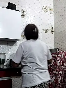 illay love online show from December 2025 03:18:02 PM