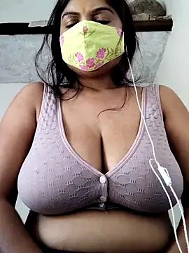 Snapshot of illay_love chatting on March 2026 08:44:02 AM illay love online show from March 2026 08:44:02 AM