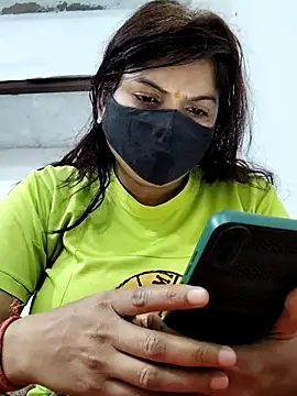 Snapshot of illay_love chatting on April 2026 05:42:02 AM illay love online show from April 2026 05:42:02 AM