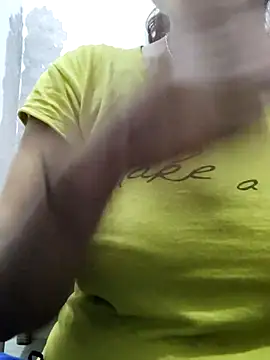 Snapshot of illay_love chatting on March 2025 11:34:02 AM illay love online show from March 2025 11:34:02 AM