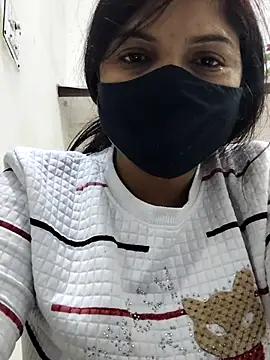 illay love online show from December 2025 04:00:01 PM