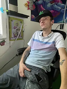 Snapshot of MrKingDick607 chatting on June 2026 02:48:02 PM MrKingDick607 online show from June 2026 02:48:02 PM