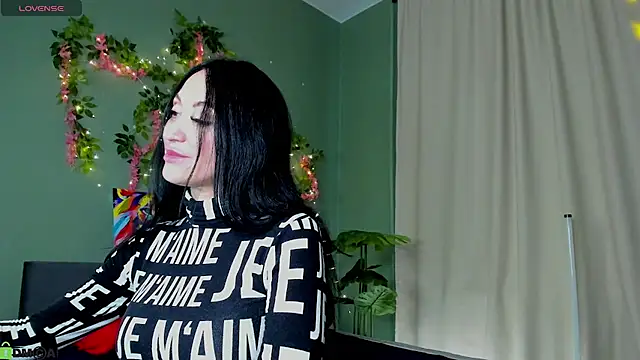 Margaret Clark  online show from April 2026 12:12:01 PM