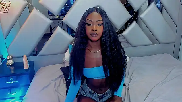 Snapshot of Nahomi-Hill chatting on March 2025 12:32:02 AM Nahomi-Hill online show from March 2025 12:32:02 AM