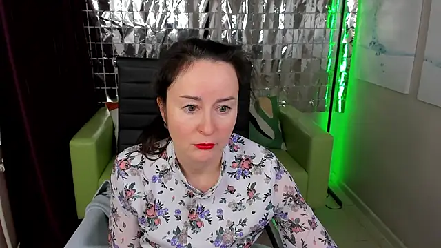 Ninasaaaa online show from December 2024 05:21:01 AM