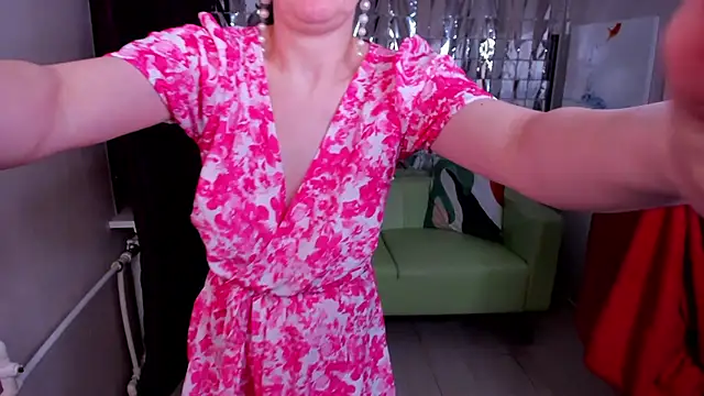 Ninasaaaa online show from February 2025 02:45:01 PM