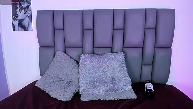 Sophia Lemos online show from March 2025 04:39:02 PM
