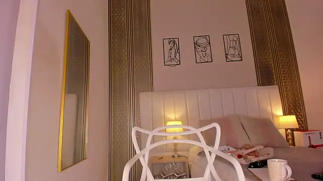 zoe sky  online show from April 2026 11:39:01 AM