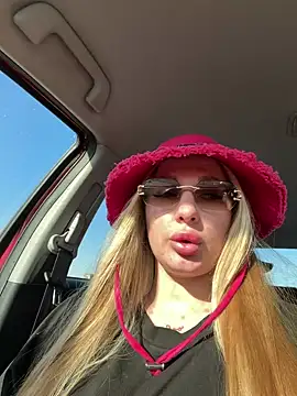 Tatti-Go online show from June 2026 03:01:02 PM