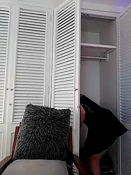 Adel Nesbiit online show from March 2026 07:48:02 PM