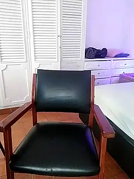 Adel Nesbiit online show from February 2026 07:43:01 PM