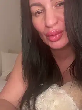 Helena7077 online show from December 2025 10:10:01 PM