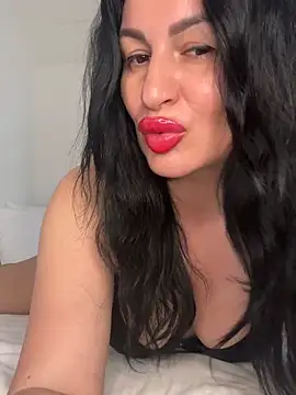 Helena7077 online show from April 2026 12:50:01 PM