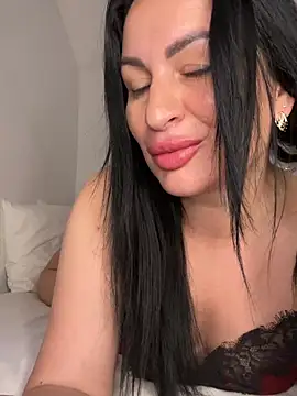 Helena7077 online show from May 2026 12:10:02 AM