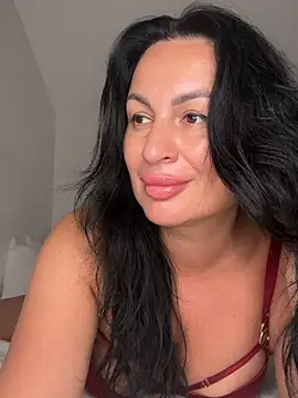 Helena7077 online show from July 2026 10:40:02 PM