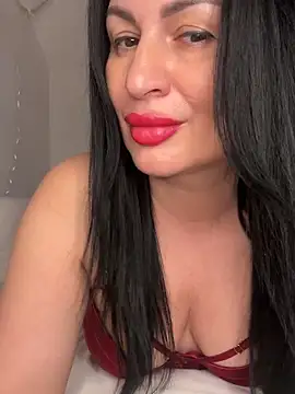 Helena7077 online show from April 2026 10:16:02 PM