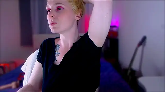 Snapshot of MissSeverina chatting on September 2025 07:25:02 PM MissSeverina online show from September 2025 07:25:02 PM