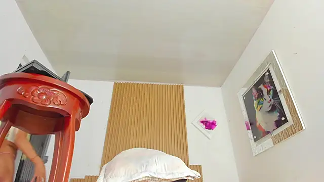 nathaly sara  online show from September 2025 03:39:02 AM