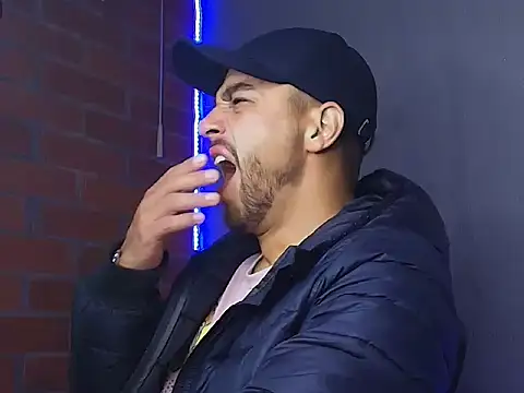 Leandro valenzuela online show from March 2026 04:42:02 AM