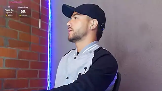 Leandro valenzuela online show from February 2026 01:30:01 PM