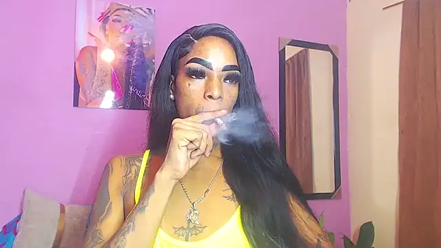 Snapshot of badgirls_cx chatting on November 2025 01:53:01 AM badgirls cx online show from November 2025 01:53:01 AM