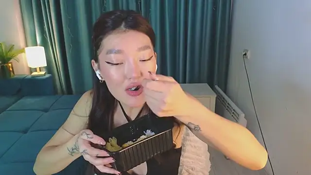 AudreyMell online show from October 2025 02:39:02 PM