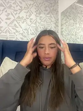 ElaaPerez online show from November 2025 10:09:02 AM