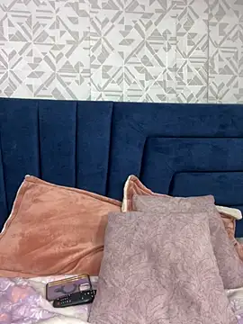 ElaaPerez online show from November 2025 11:58:02 AM