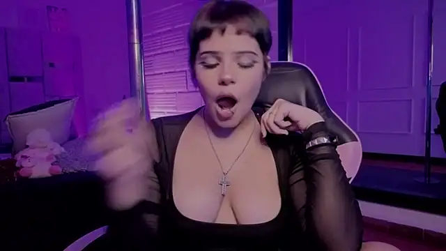 BonnieAnderson  online show from April 2026 08:15:01 PM