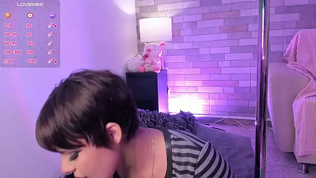 BonnieAnderson  online show from September 2025 12:36:01 AM