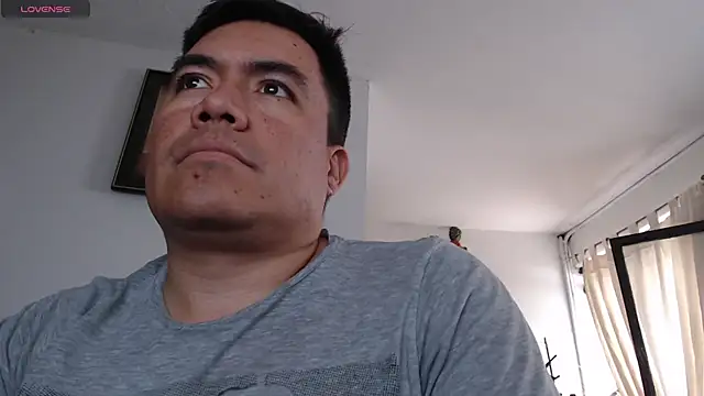 Jhonatan Morales S online show from February 2026 05:01:01 PM