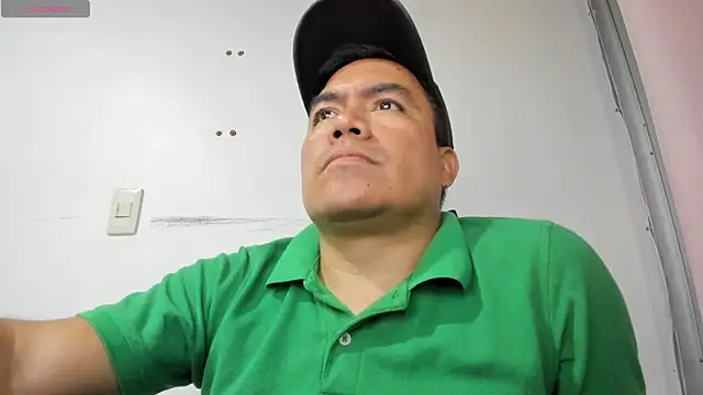 Snapshot of Jhonatan_Morales_S chatting on April 2026 02:12:02 AM Jhonatan Morales S online show from April 2026 02:12:02 AM