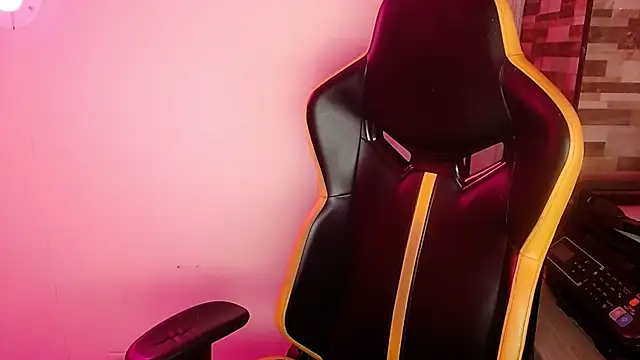 Jhonatan Morales S online show from November 2025 11:42:02 PM