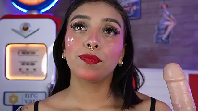 miss collins online show from February 2026 06:08:01 PM