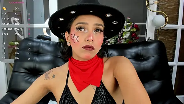 Snapshot of miss_collins chatting on March 2025 11:00:01 AM miss collins online show from March 2025 11:00:01 AM