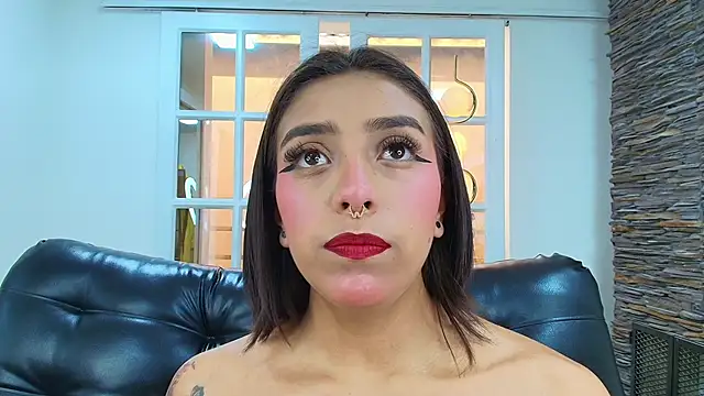 Snapshot of miss_collins chatting on September 2025 06:01:01 PM miss collins online show from September 2025 06:01:01 PM